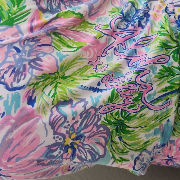 Lilly Pulizter Lilly Loves Hawaii Jarrett Romper - Picture 4 of 7